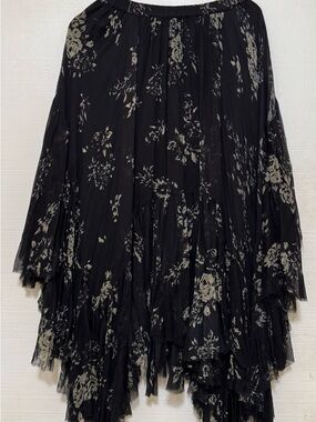 Fp One Black A-Line tiered skirt with gold-embossed roses